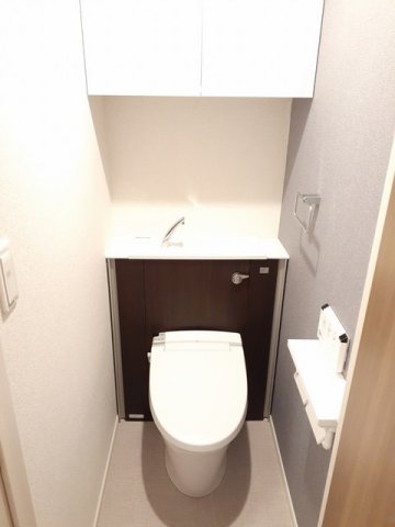トイレ　清潔感のあるトイレです