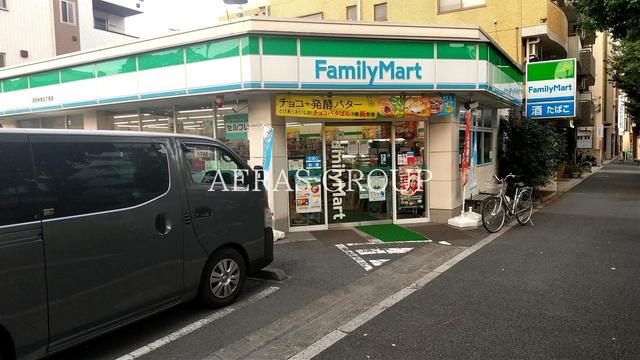 コンビニ　ファミリーマート 高円寺南三丁目店（コンビニ）まで210m