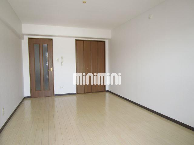 居室・リビング　広くて綺麗な室内を御覧下さい