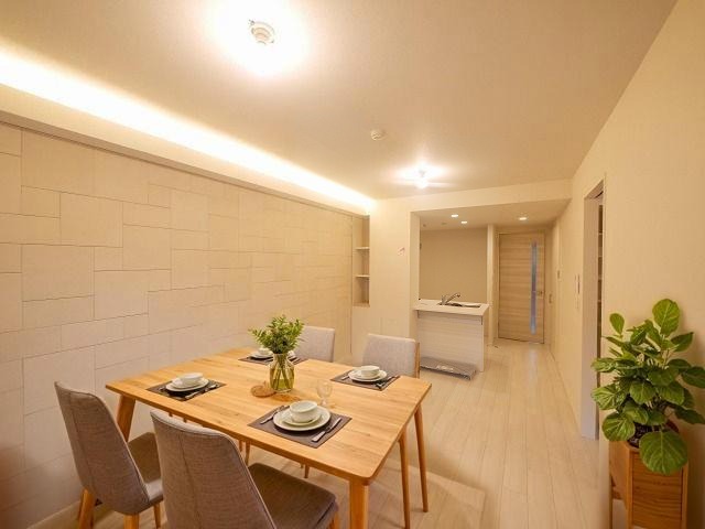 居室・リビング　CGで家具等を配置したもので家具等は含まれません