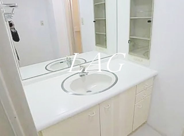 洗面設備　洗面台です。