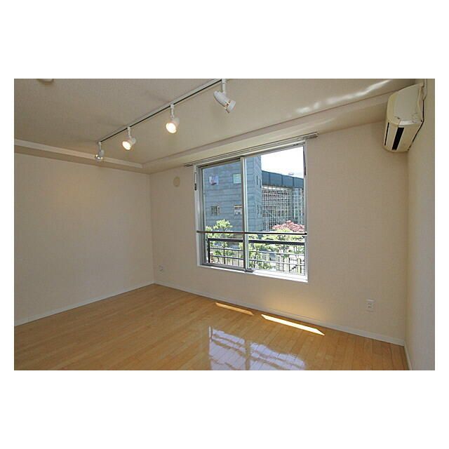 居室・リビング　同タイプ別部屋画像参照