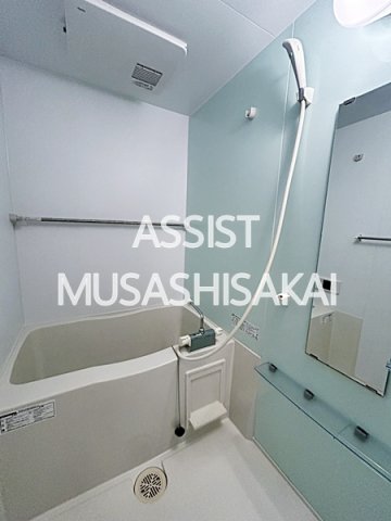 バス・シャワールーム　写真：設備同仕様の別物件です