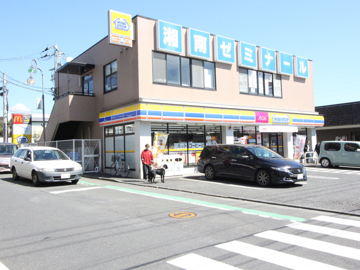 コンビニ　ミニストップ（コンビニ）まで143m