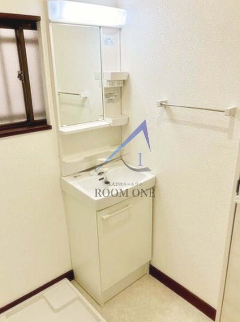 洗面設備　洗面台です。