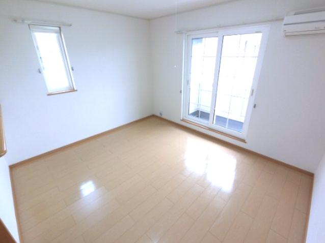 その他　※角部屋の写真です、側面の窓はございません