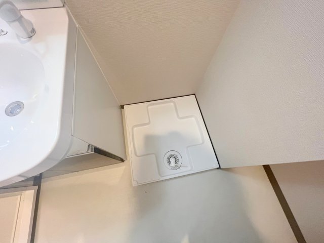 その他設備　室内に洗濯機置場があれば雨の日でも濡れる心配がございませんね