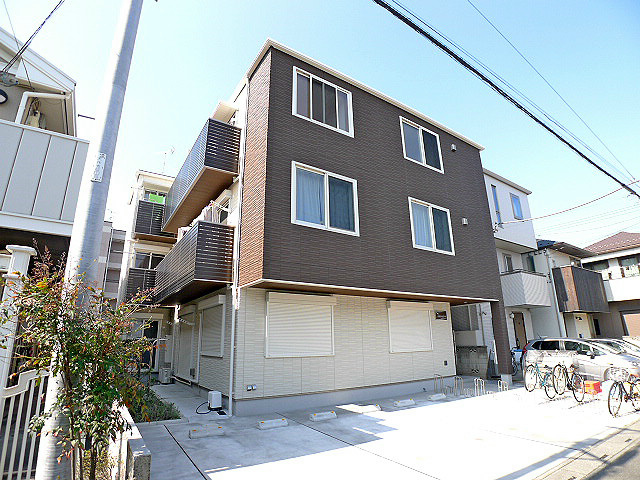 建物外観　フォースリンロードのご紹介は住まいに窓口　アソシエにお任せ下
