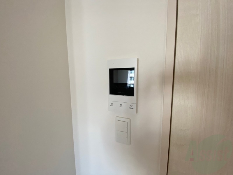 セキュリティ　ＴＶモニター付インターホンです。来客者の顔が見えるので安心！