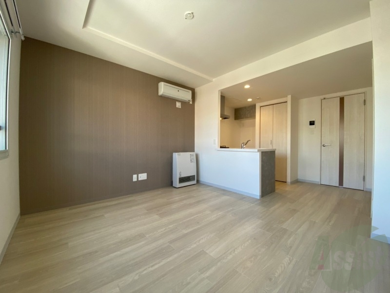 居室・リビング　広くてキレイなお部屋が広がっていて、充実した生活が送れそう。
