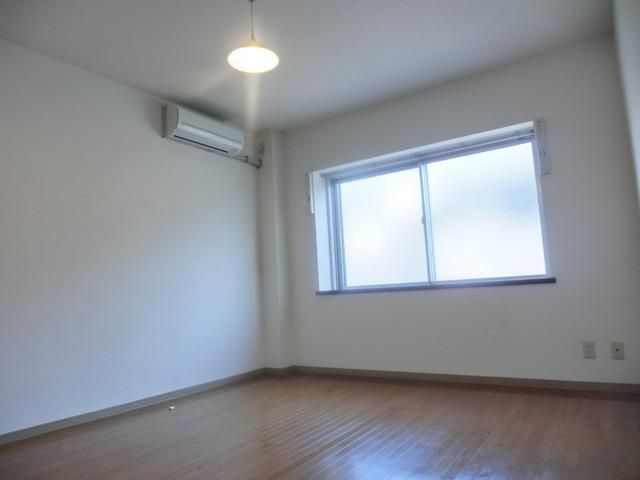 居室・リビング　★南向きのお部屋です★