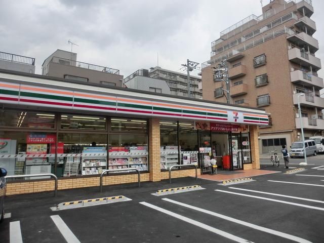 コンビニ　セブンイレブン（コンビニ）まで46m