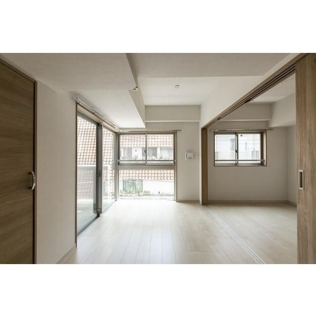 居室・リビング　おしゃれな居間です