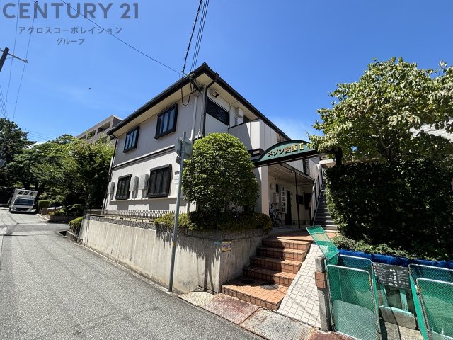 建物外観　防犯カメラ付きでセキュリティ面も安心です。