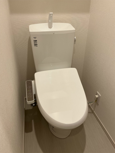 トイレ　別号室参考写真