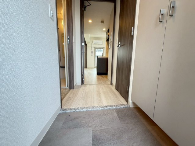 玄関　詳細は、RISUMO江坂本店までお問合せください♪