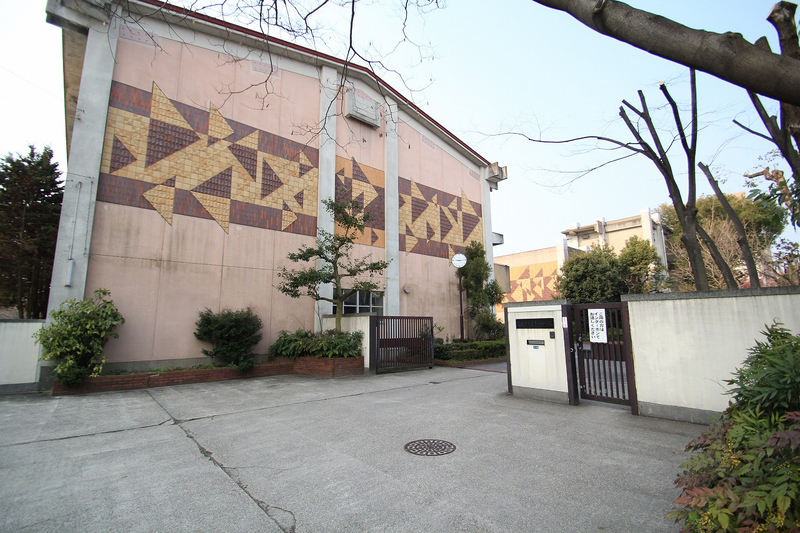 中学校　東星中学校（中学校）まで617m