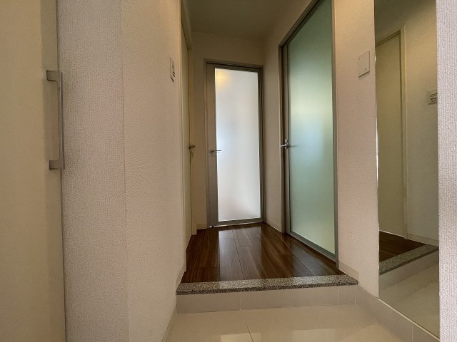 玄関　シンプルで使いやすい玄関です
