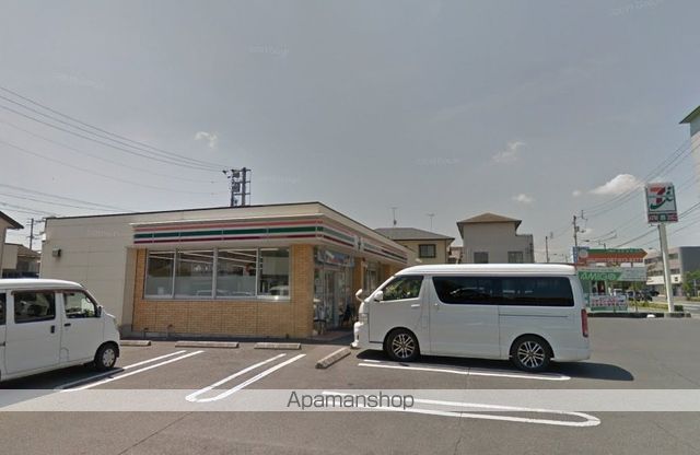 コンビニ　セブンイレブン（コンビニ）まで246m