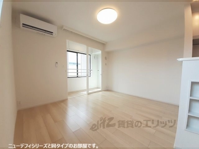 居室・リビング　同仕様