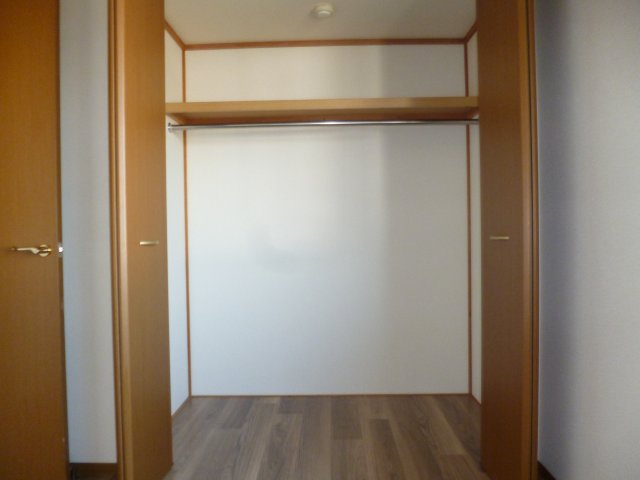 収納　クローゼット