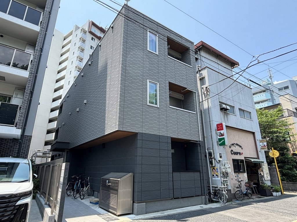 建物外観　築３年のＤ－１（ディーワン）　ＮＴＴインターネット接続可