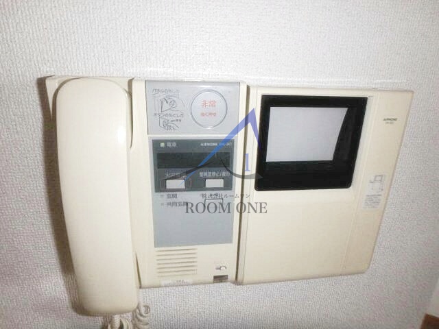 セキュリティ　モニター付きインターホンです。