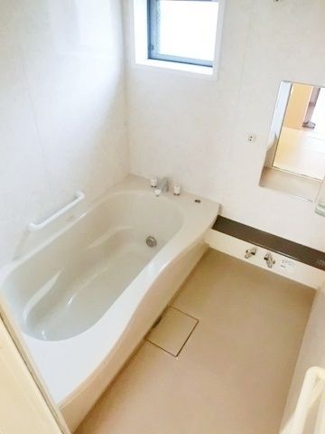 バス・シャワールーム　お問合せはタウンハウジングまで！※現地待合わせ相談可能