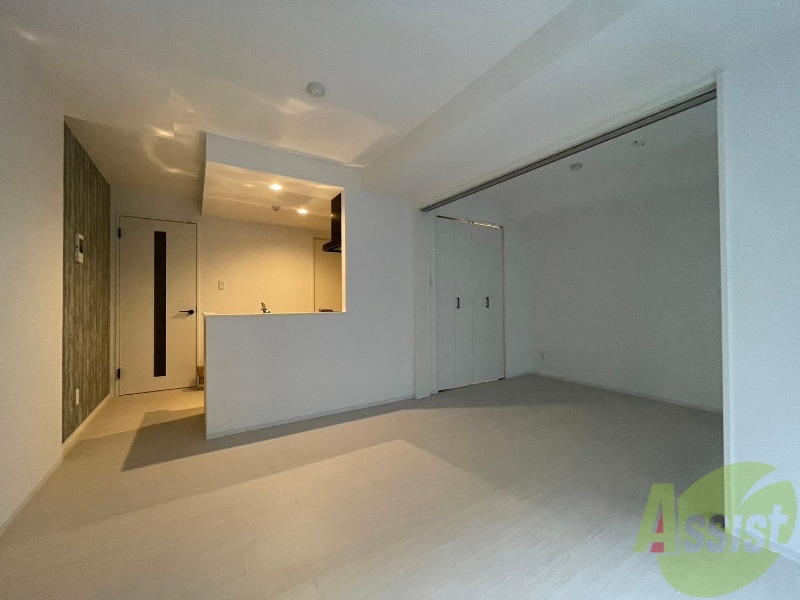 居室・リビング　広くてキレイなお部屋が広がっていて、充実した生活が送れそう。