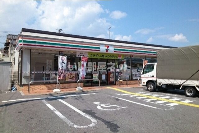 コンビニ　セブンイレブン 枚方東船橋店（コンビニ）まで393m