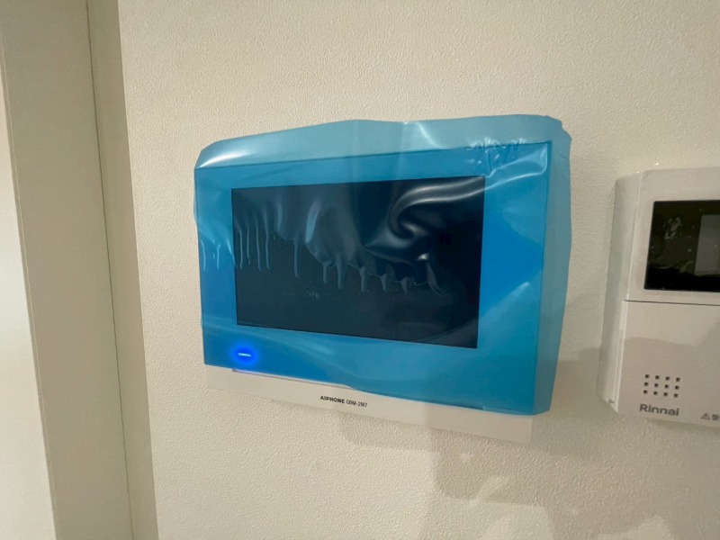 セキュリティ　ＴＶモニター付インターホンです。来客者の顔が見えるので安心！