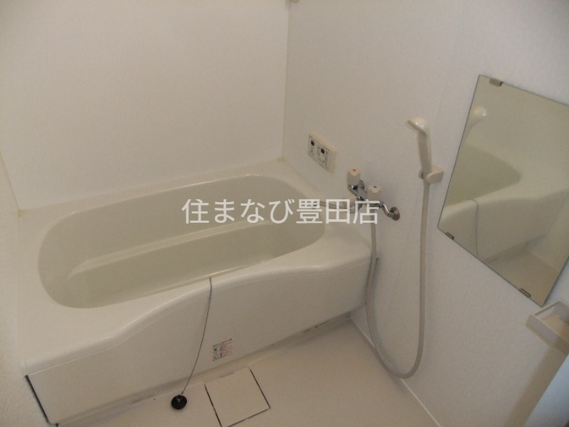 バス・シャワールーム　同型別部屋写真