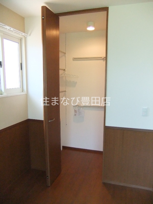 収納　同型別部屋写真
