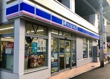コンビニ　ローソン 杉並阿佐ヶ谷南三丁目店（コンビニ）まで233m