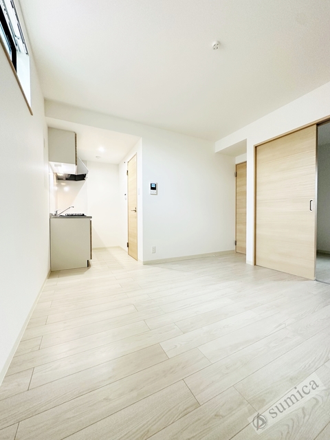 居室・リビング　白を基調としたオシャレ部屋♪♪