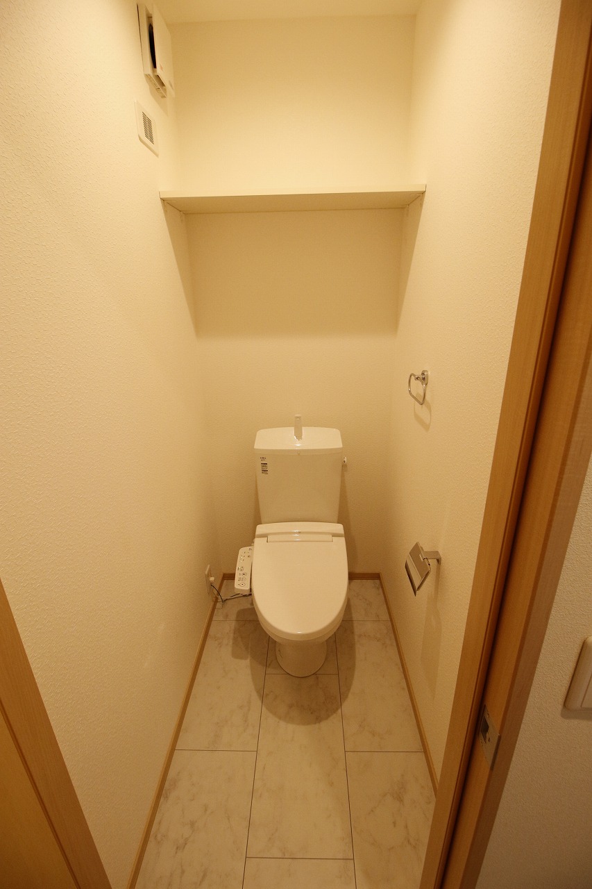 トイレ　別の部屋の写真です