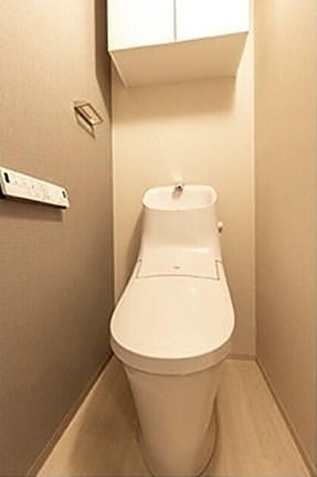 トイレ　※同仕様写真