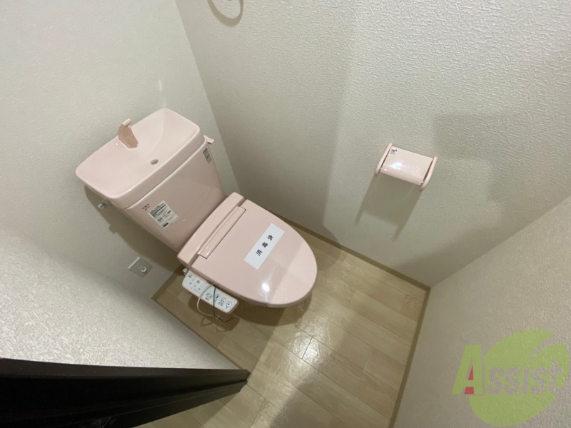 トイレ　ウォシュレット機能がついたトイレ。安心して使用できますね。