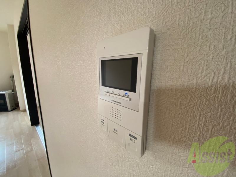 セキュリティ　ＴＶモニター付インターホンです。来客者の顔が見えるので安心！