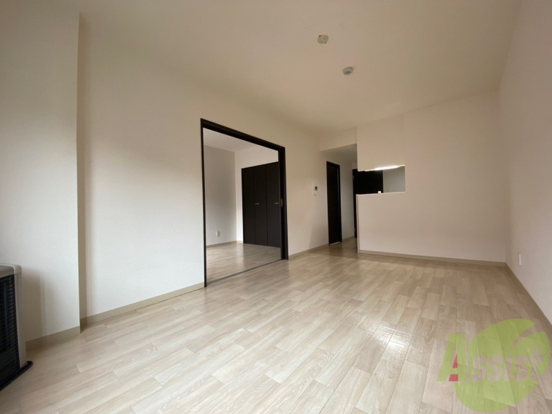 居室・リビング　広くてキレイなお部屋が広がっていて、充実した生活が送れそう。