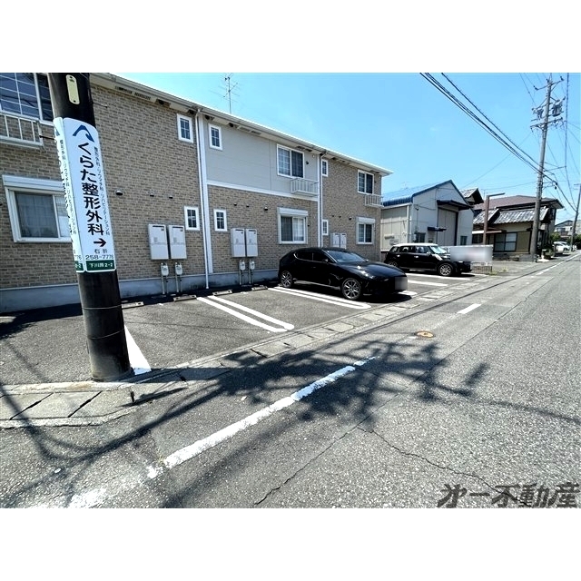 駐車場　駐車場