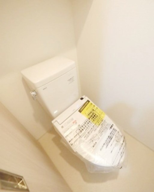 トイレ　別部屋同仕様タイプ