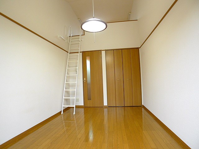 居室・リビング　居室