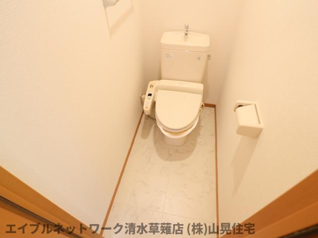 トイレ　トイレもきれいです
