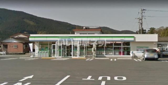 コンビニ　ファミリーマート 日南星倉店（コンビニ）まで155m