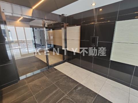 エントランス　清潔なエントランスです