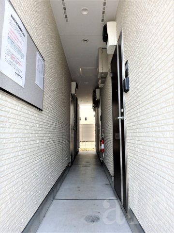 その他共有部分　毎日通る玄関はこちらです