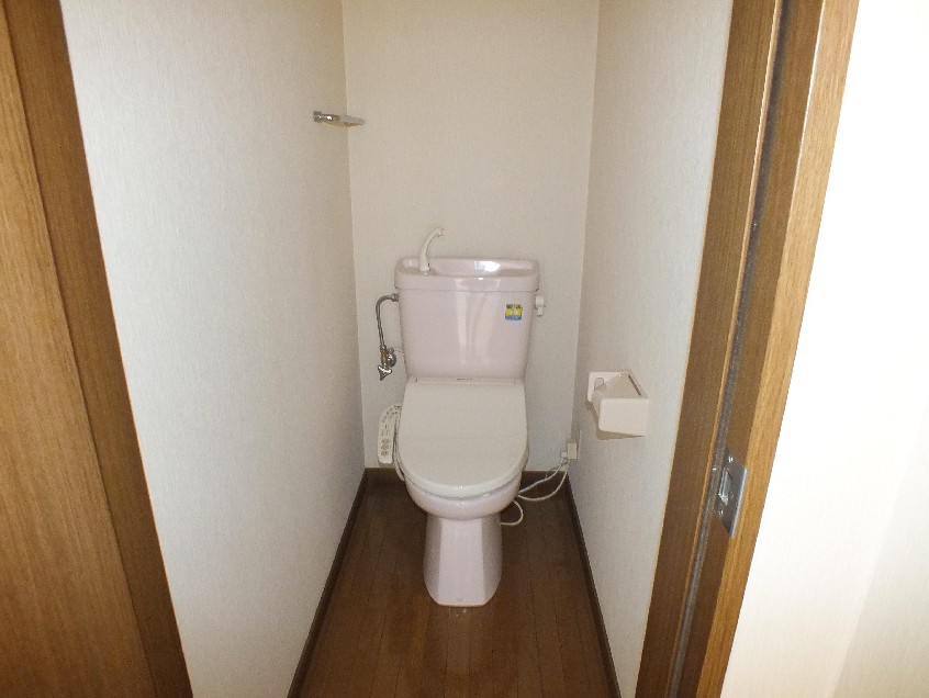 ●コテージ藤のトイレ写真