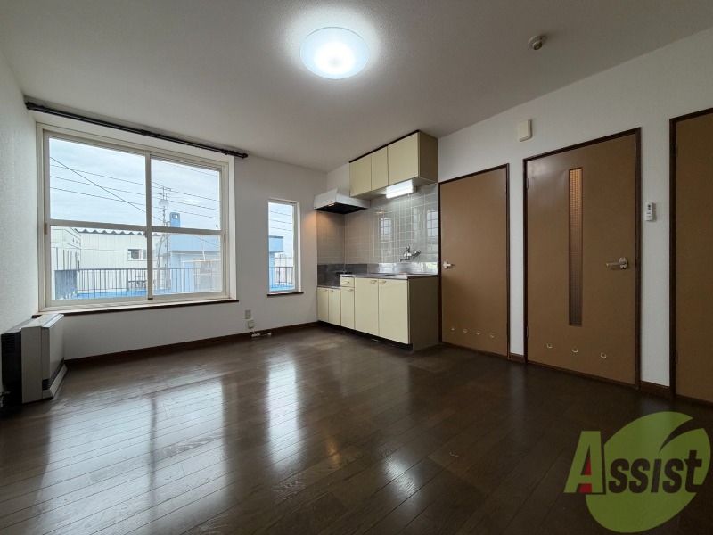 居室・リビング　広くてキレイなお部屋が広がっていて、充実した生活が送れそう。