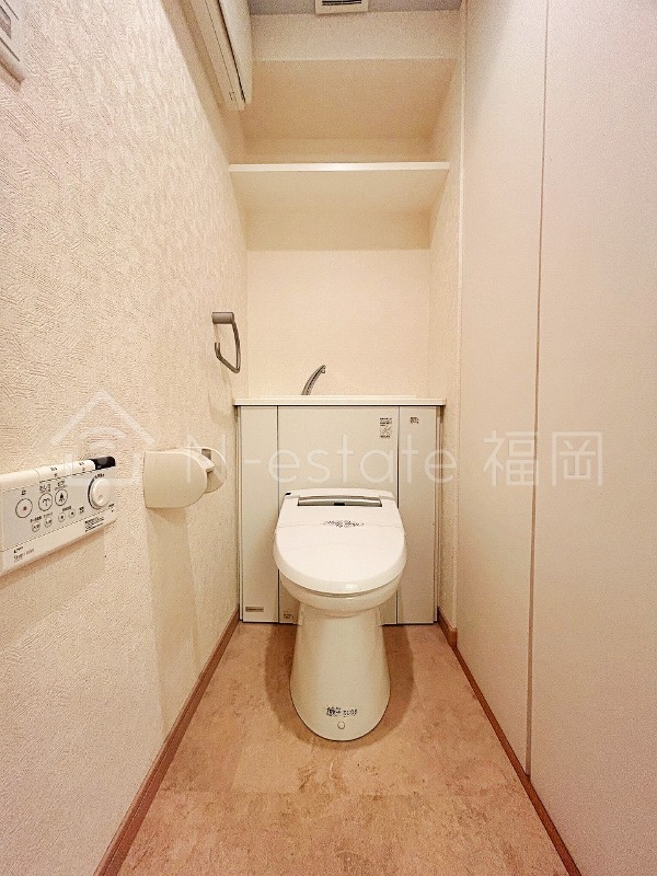 地下鉄空港線 西新駅 徒歩22分 12階建 築18年のトイレ写真